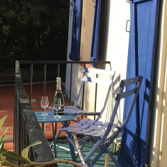 Отель Hôtel Villa la Malouine 2* Улучшенный номер с различными типами кроватей фото 7