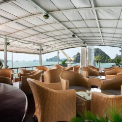 Отель Emeraude Classic Cruises 4* Улучшенный номер с различными типами кроватей фото 8