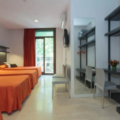 Отель Hostal Benidorm Барселона спа