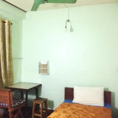 Отель Bluefin Guesthouse Бангкок комната для гостей фото 3