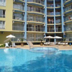 Апартаменты Marack Apartments Солнечный берег бассейн