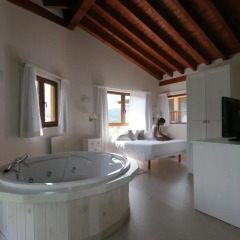 Отель Los Chalets De Bores спа