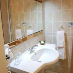 Conny's Boutique Hotel 3* Стандартный номер с двуспальной кроватью фото 6