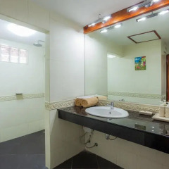 Отель Tropica Bungalow Resort 3* Улучшенное бунгало с различными типами кроватей фото 12