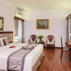 Royal Hotel Saigon 4* Номер Делюкс с различными типами кроватей фото 7
