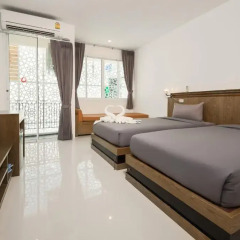M.U.DEN Patong Phuket Hotel 3* Улучшенный номер двуспальная кровать фото 9