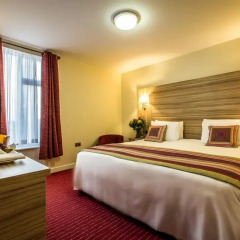 Отель Holiday Inn London - Kensington 4* Улучшенный номер с различными типами кроватей фото 6
