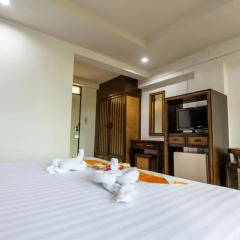 Отель Le Tong Beach 2* Номер Делюкс с двуспальной кроватью фото 6