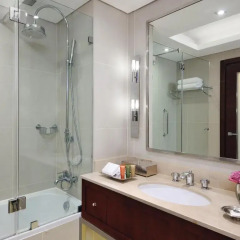 Movenpick Hotel West Bay Doha ванная