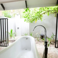 Отель Kihaad Maldives 5* Вилла с различными типами кроватей фото 16