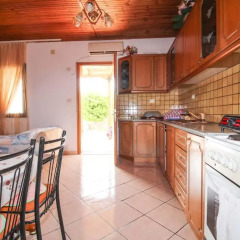 Отель Flats Gezimi в номере фото 2