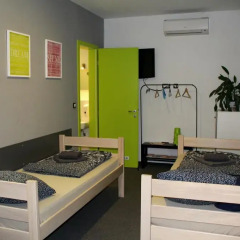 Chic Hostel Стандартный номер с 2 отдельными кроватями фото 9