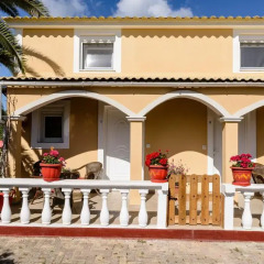 Апартаменты Eleni Family Apartments балкон