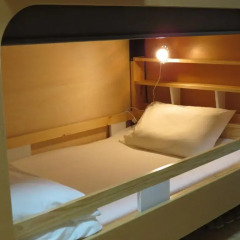 Отель Guest House Channel Kan Кровать в женском общем номере фото 4