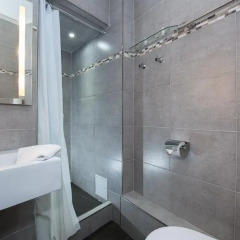 Отель Urban Stay Villa Cicubo Salzburg Австрия, Зальцбург - 3 отзыва об отеле, цены и фото номеров - забронировать отель Urban Stay Villa Cicubo Salzburg онлайн ванная фото 14