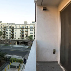 Отель Ginosi Wilshire Apartel Апартаменты с 2 отдельными кроватями фото 17