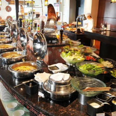 Отель DoubleTree by Hilton Bangkok Ploenchit 5* Номер Делюкс фото 7
