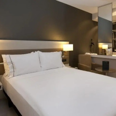 AC Hotel Colón Valencia by Marriott 4* Стандартный номер с различными типами кроватей фото 3