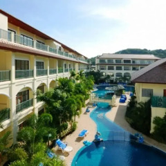 Апартаменты Two Bedrooms Holiday Apartment бассейн
