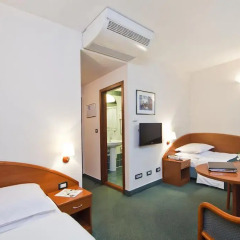 Hotel Central 3* Стандартный номер с 2 отдельными кроватями фото 2