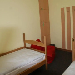 Best Hostel Кровать в мужском общем номере двухъярусные кровати фото 3