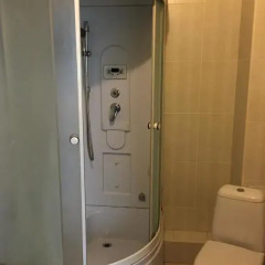 Гостиница Na Kropotkina Guesthouse в Краснодаре 3 отзыва об отеле, цены и фото номеров - забронировать гостиницу Na Kropotkina Guesthouse онлайн Краснодар ванная фото 2