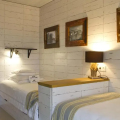 Отель Surfers Lodge Peniche в номере