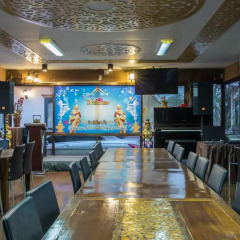 Отель Ploy Khumthong Boutique Resort Бангкок помещение для мероприятий