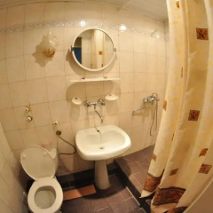 Гостиница Tourist Hotel Украина, Харьков - отзывы, цены и фото номеров - забронировать гостиницу Tourist Hotel онлайн ванная