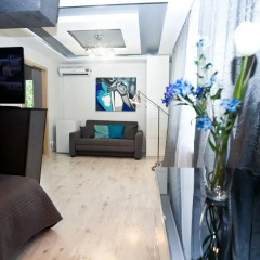 Гостиница Design Suites Kievskaya комната для гостей фото 3