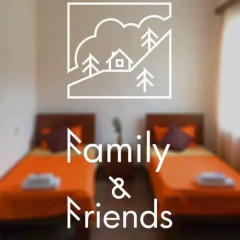 Отель Family & Friends Guest house детские мероприятия фото 2