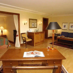Отель Hotell Refsnes Gods 4* Люкс с различными типами кроватей фото 3