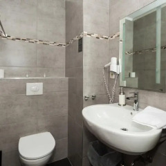 Отель Urban Stay Villa Cicubo Salzburg Австрия, Зальцбург - 3 отзыва об отеле, цены и фото номеров - забронировать отель Urban Stay Villa Cicubo Salzburg онлайн ванная фото 2