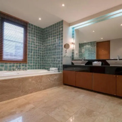 Отель Tonson Residence B Boutique 4* Люкс с различными типами кроватей фото 7