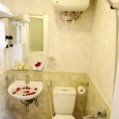 Lenid De Ho Guom Hotel 3* Улучшенный номер фото 4