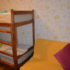 Хостел Универ комната для гостей фото 3