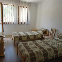 Отель Guesthouse Kadishevi Болгария, Чепеларе - отзывы, цены и фото номеров - забронировать отель Guesthouse Kadishevi онлайн комната для гостей фото 5