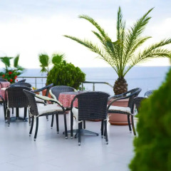 Hotel Oasis питание