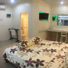 Отель Phuket Airport Suites & Lounge Bar - Club 96 комната для гостей фото 4