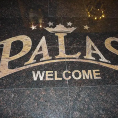 Hotel Palas Казанлак гостиничный бар