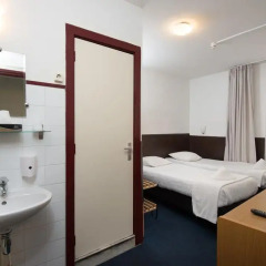 Отель Budget Hotel Marnix City Centre Нидерланды, Амстердам - отзывы, цены и фото номеров - забронировать отель Budget Hotel Marnix City Centre онлайн ванная