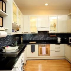 Апартаменты Central Bangkok 2+1 Bedroom Apartment on Soi 18 Бангкок в номере фото 2