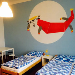 Hostel Downtown Стандартный семейный номер с двуспальной кроватью