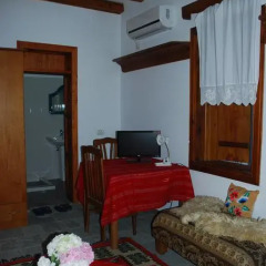 Отель BERATI 3* Стандартный номер фото 4