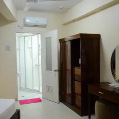 Kiwi Hotel 3* Улучшенный номер с различными типами кроватей