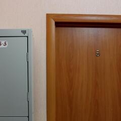 Hostel Grey Кровать в мужском общем номере с двухъярусной кроватью фото 4