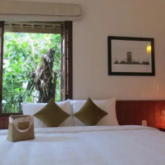 Отель Charming Homestay 3* Улучшенный номер с различными типами кроватей фото 7