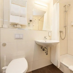 Отель Novum Hotel Norddeutscher Hof Hamburg Германия, Гамбург - отзывы, цены и фото номеров - забронировать отель Novum Hotel Norddeutscher Hof Hamburg онлайн ванная
