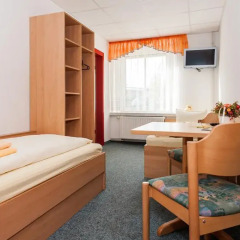 Отель Sportpension Dresden 2* Стандартный номер с 2 отдельными кроватями фото 2