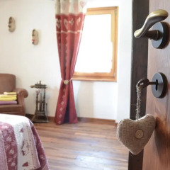Отель La Maison De Josè Грессан сейф в номере